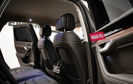 Volkswagen Touareg III, 2019 год, 6 150 000 рублей, 32 фотография