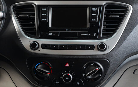 Hyundai Solaris II рестайлинг, 2017 год, 1 279 000 рублей, 18 фотография