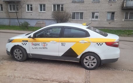 KIA Rio III рестайлинг, 2012 год, 360 000 рублей, 3 фотография