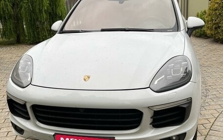 Porsche Cayenne III, 2015 год, 6 000 000 рублей, 2 фотография