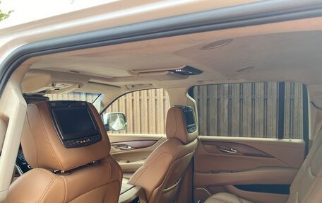 Cadillac Escalade IV, 2018 год, 5 000 000 рублей, 8 фотография