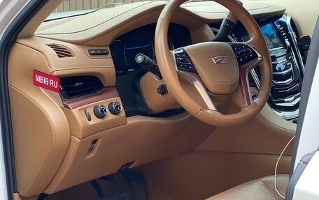 Cadillac Escalade IV, 2018 год, 5 000 000 рублей, 4 фотография