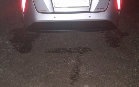 Toyota Prius IV XW50, 2016 год, 1 600 000 рублей, 6 фотография