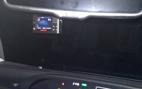 Toyota Prius IV XW50, 2016 год, 1 600 000 рублей, 14 фотография