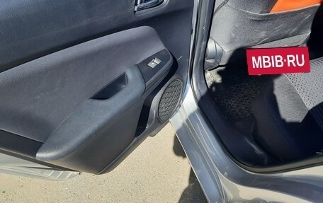 Toyota Prius IV XW50, 2016 год, 1 600 000 рублей, 15 фотография