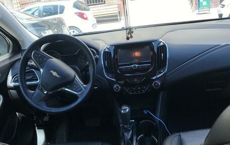 Chevrolet Cruze II, 2018 год, 1 400 000 рублей, 2 фотография