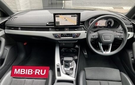 Audi A4, 2021 год, 1 880 000 рублей, 12 фотография