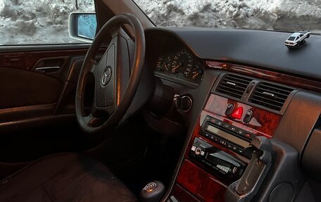 Mercedes-Benz E-Класс, 1999 год, 8 фотография