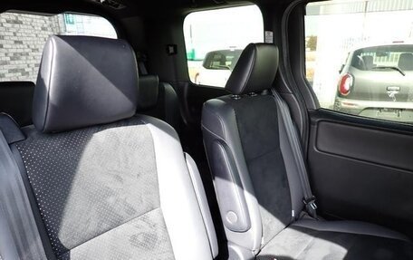 Toyota Voxy III, 2021 год, 1 800 000 рублей, 13 фотография