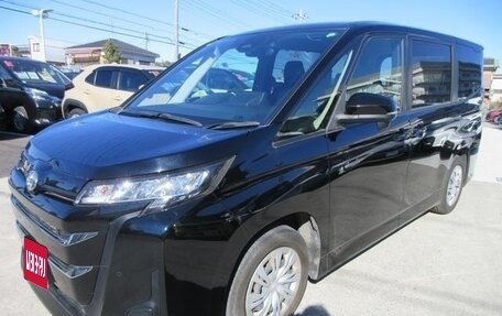 Toyota Noah, 2022 год, 2 993 000 рублей, 4 фотография