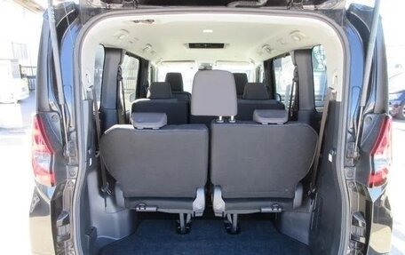 Toyota Noah, 2022 год, 2 993 000 рублей, 14 фотография