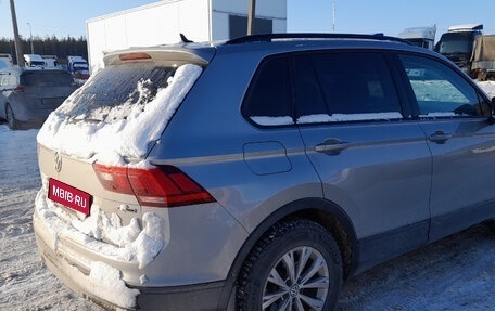 Volkswagen Tiguan II, 2020 год, 2 680 000 рублей, 1 фотография