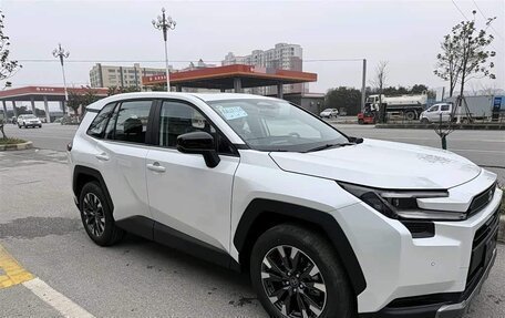 Toyota RAV4, 2025 год, 4 190 000 рублей, 3 фотография