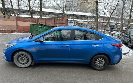 Hyundai Solaris II рестайлинг, 2017 год, 950 000 рублей, 4 фотография