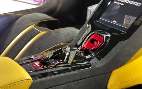 Lamborghini Huracán, 2024 год, 26 250 000 рублей, 16 фотография