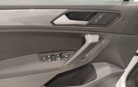 Volkswagen Tiguan II, 2021 год, 3 350 000 рублей, 13 фотография