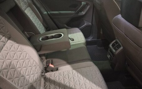 Volkswagen Tiguan II, 2021 год, 3 350 000 рублей, 16 фотография