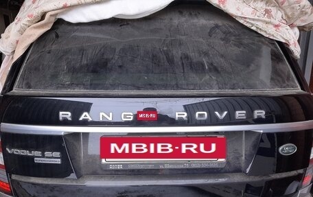 Land Rover Range Rover IV рестайлинг, 2014 год, 2 800 000 рублей, 4 фотография