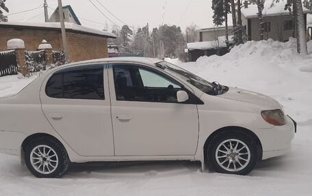 Toyota Platz, 2002 год, 375 000 рублей, 4 фотография