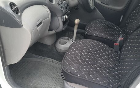 Toyota Platz, 2002 год, 375 000 рублей, 18 фотография