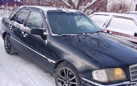 Mercedes-Benz C-Класс, 1994 год, 200 000 рублей, 2 фотография