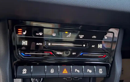 Skoda Karoq I, 2023 год, 1 800 777 рублей, 10 фотография