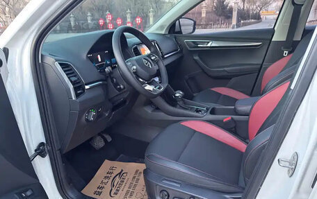 Skoda Karoq I, 2023 год, 1 800 777 рублей, 8 фотография