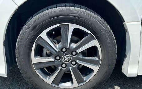 Toyota Voxy III, 2021 год, 1 755 000 рублей, 11 фотография