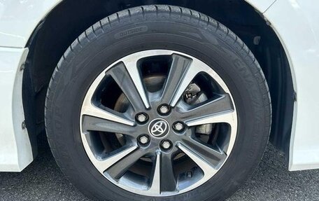 Toyota Voxy III, 2021 год, 1 755 000 рублей, 12 фотография