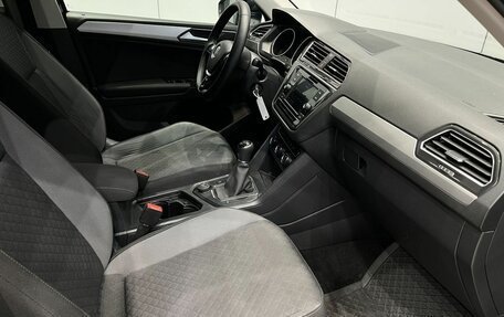 Volkswagen Tiguan II, 2017 год, 1 630 000 рублей, 24 фотография