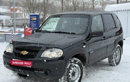 Chevrolet Niva I рестайлинг, 2019 год, 772 000 рублей, 2 фотография