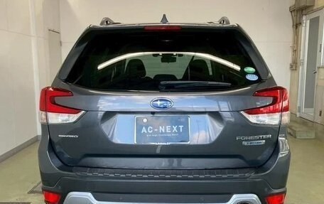 Subaru Forester, 2021 год, 2 100 000 рублей, 3 фотография