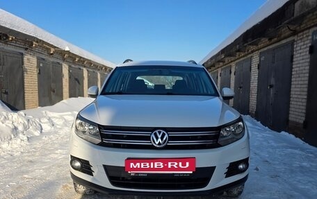 Volkswagen Tiguan I, 2011 год, 1 149 000 рублей, 2 фотография