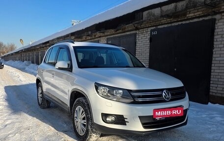 Volkswagen Tiguan I, 2011 год, 1 149 000 рублей, 3 фотография