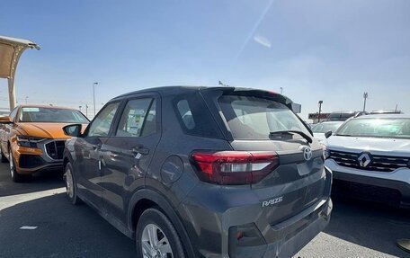 Toyota Raize I, 2023 год, 2 200 000 рублей, 4 фотография