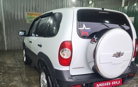 Chevrolet Niva I рестайлинг, 2014 год, 820 000 рублей, 5 фотография