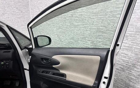 Toyota Wish II, 2012 год, 973 000 рублей, 13 фотография