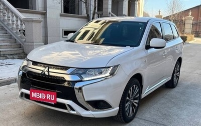 Mitsubishi Outlander III рестайлинг 3, 2022 год, 1 770 000 рублей, 1 фотография