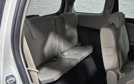 Toyota Wish II, 2012 год, 973 000 рублей, 27 фотография