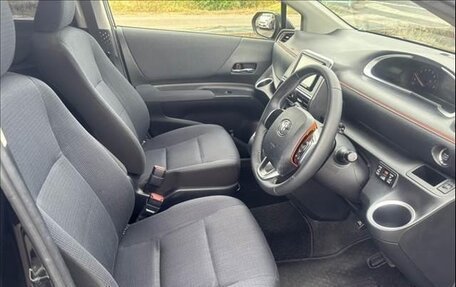 Toyota Sienta II, 2017 год, 1 165 000 рублей, 8 фотография