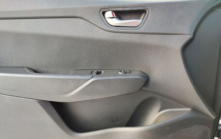 Hyundai Solaris II рестайлинг, 2017 год, 1 281 500 рублей, 6 фотография