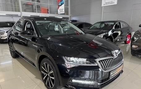 Skoda Superb III рестайлинг, 2025 год, 3 180 000 рублей, 1 фотография