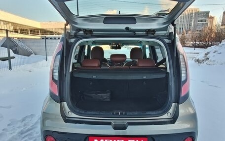 KIA Soul II рестайлинг, 2018 год, 1 800 000 рублей, 23 фотография