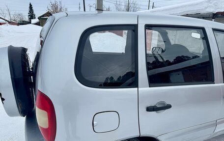 Chevrolet Niva I рестайлинг, 2006 год, 310 000 рублей, 4 фотография