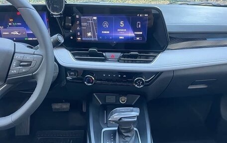 Chevrolet Monza, 2022 год, 1 200 000 рублей, 12 фотография