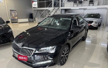 Skoda Superb III рестайлинг, 2025 год, 3 180 000 рублей, 2 фотография