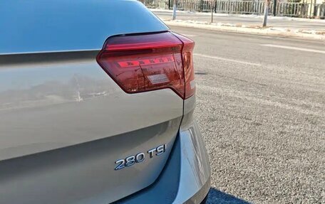 Volkswagen T-Roc I, 2022 год, 1 900 000 рублей, 10 фотография