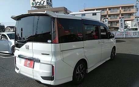 Honda Stepwgn IV, 2017 год, 1 790 000 рублей, 7 фотография