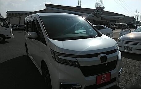 Honda Stepwgn IV, 2017 год, 1 790 000 рублей, 10 фотография