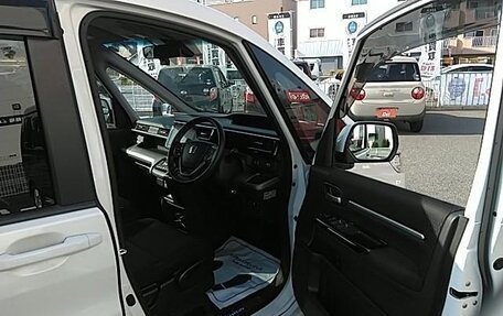 Honda Stepwgn IV, 2017 год, 1 790 000 рублей, 13 фотография